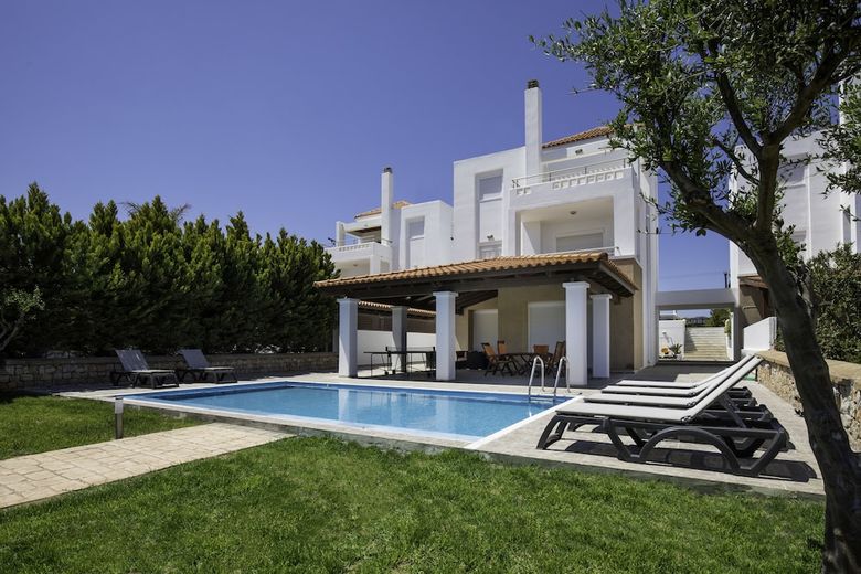 Antonoglou Beach Villas, Gennadi