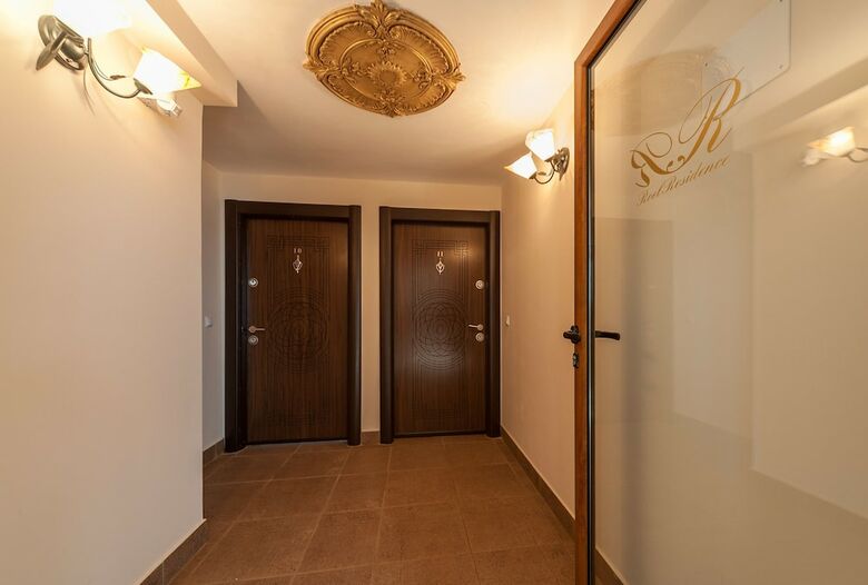 Roel Residence Apartments