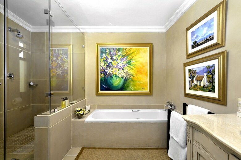 Bed & Breakfast 21 Roux Street Guesthouse