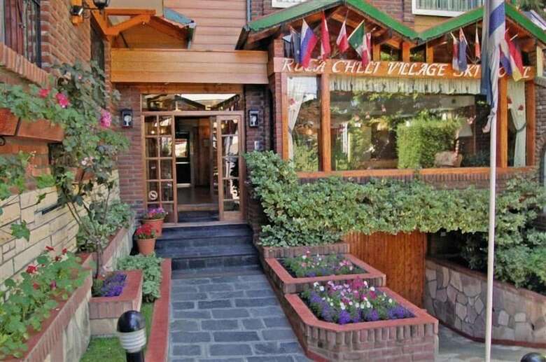 Ruca Cheli Village Ski Hotel