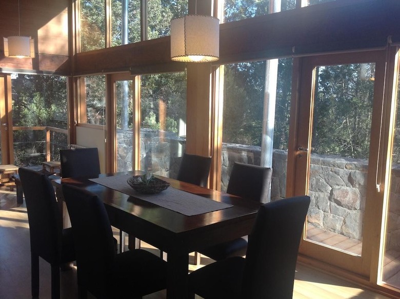 Lodge Maria Del Bosque Apart Hotel / Caba�as