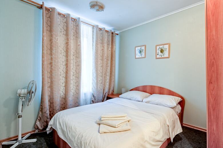 Hotel Oksanas Nevskiy 64