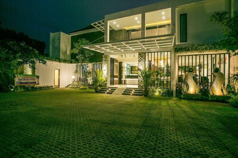 Hotel The Diana Suite Tuban