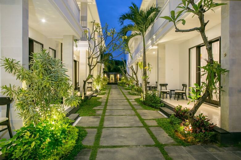 Hotel The Diana Suite Tuban