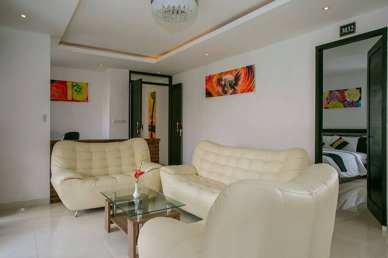 Hotel The Diana Suite Tuban
