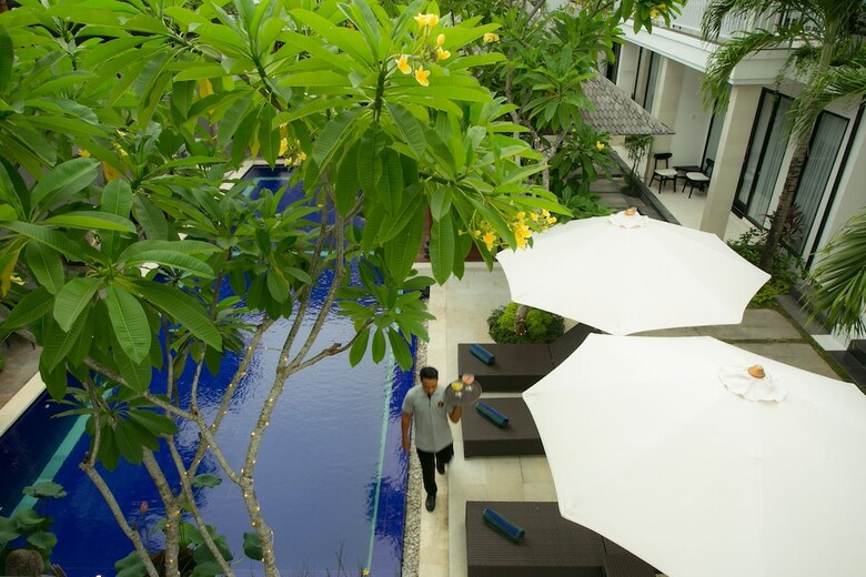Hotel The Diana Suite Tuban