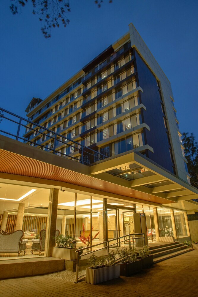 Swiss Lenana Mount Hotel