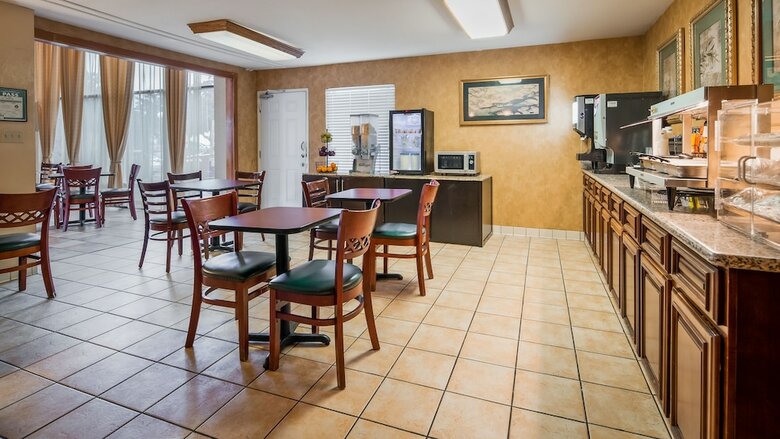 Surestay Plus Hotel By Best Western Sacramento North