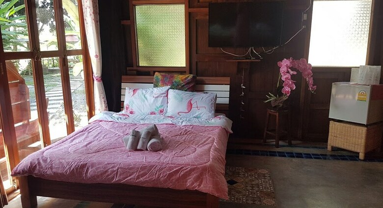 Hotel Nan de Panna Riverside Homestay