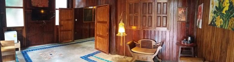 Hotel Nan de Panna Riverside Homestay