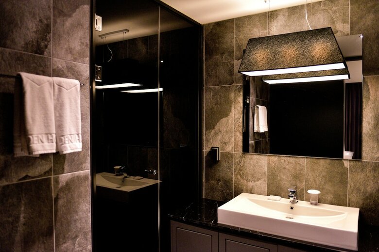 Golden Business Hotel