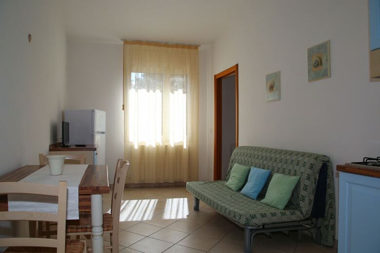 Sea View And Ground Floor Apartments Le Dune