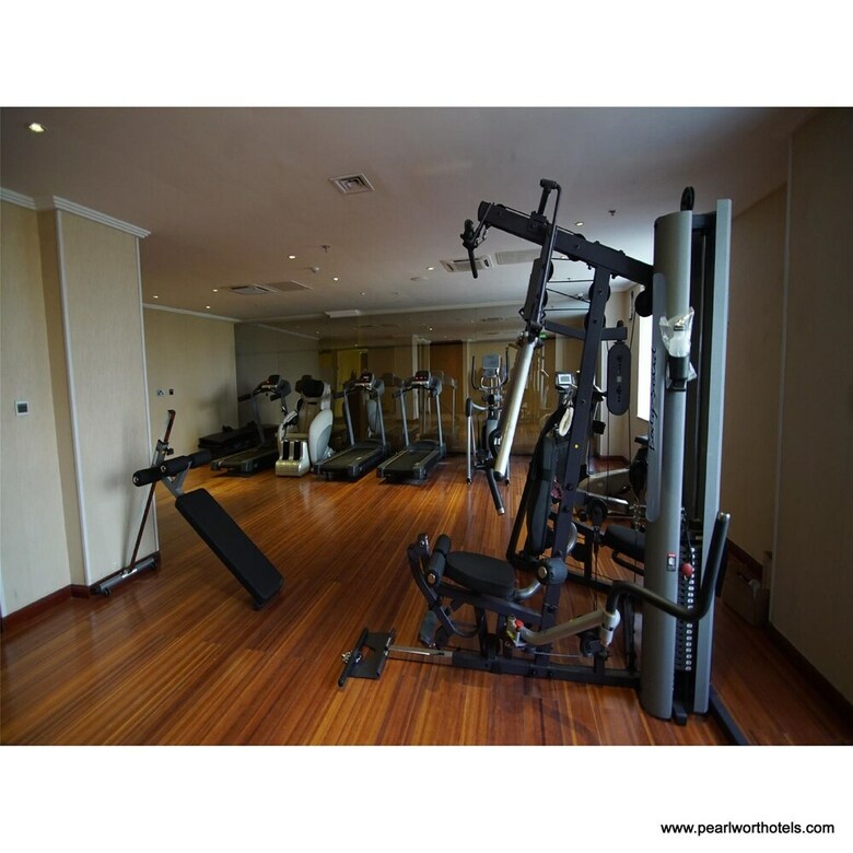 Pearlwort Hotel And Suites