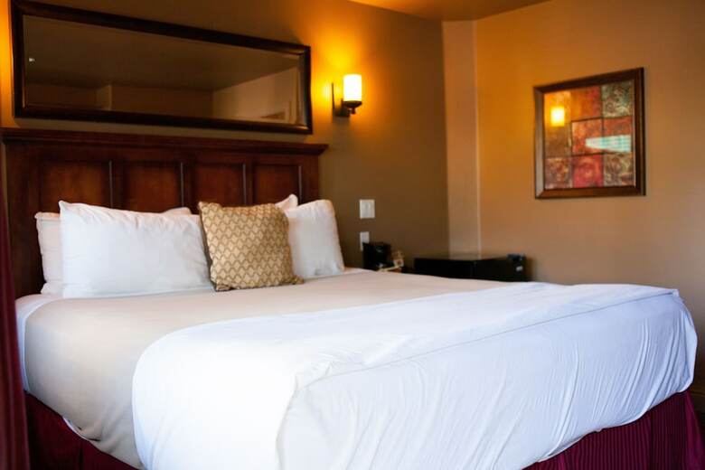 Hotel Secrets Inn Lake Tahoe