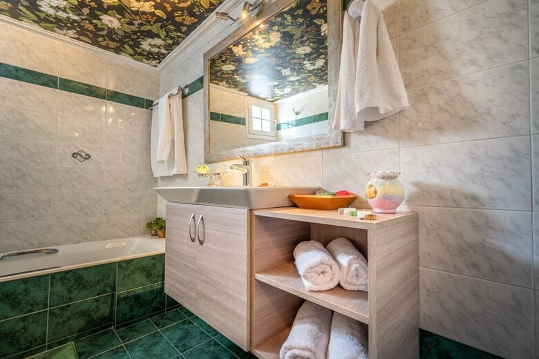 Castelli Luxury Villa