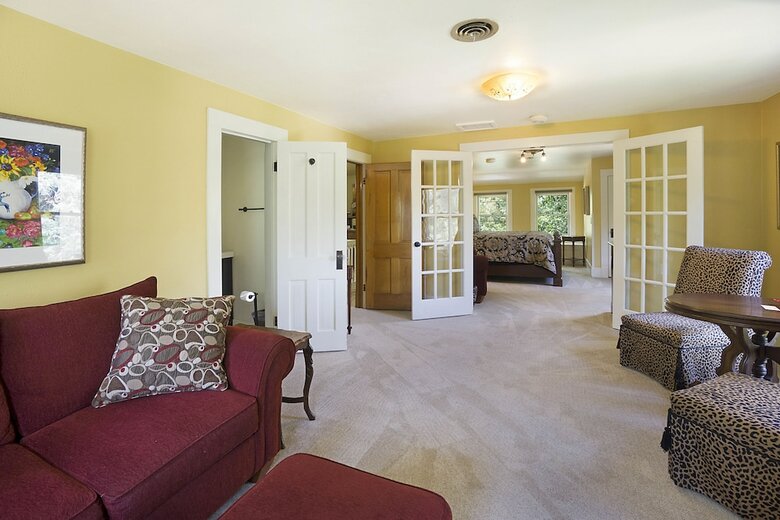Avenue Hotel Bed & Breakfast