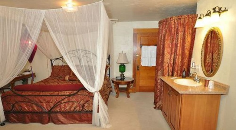 Avenue Hotel Bed & Breakfast