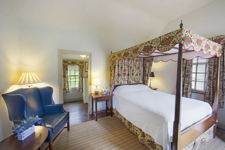 The Colonial Houses - A Colonial Williamsburg Hotel