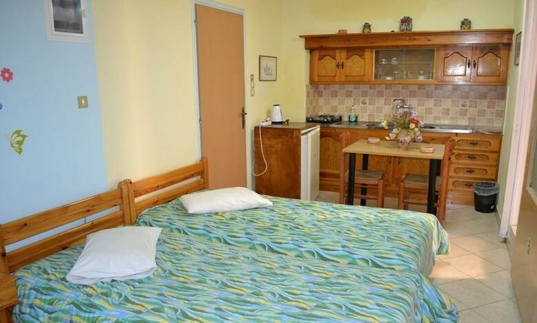 Hotel Hermoupolis Rooms