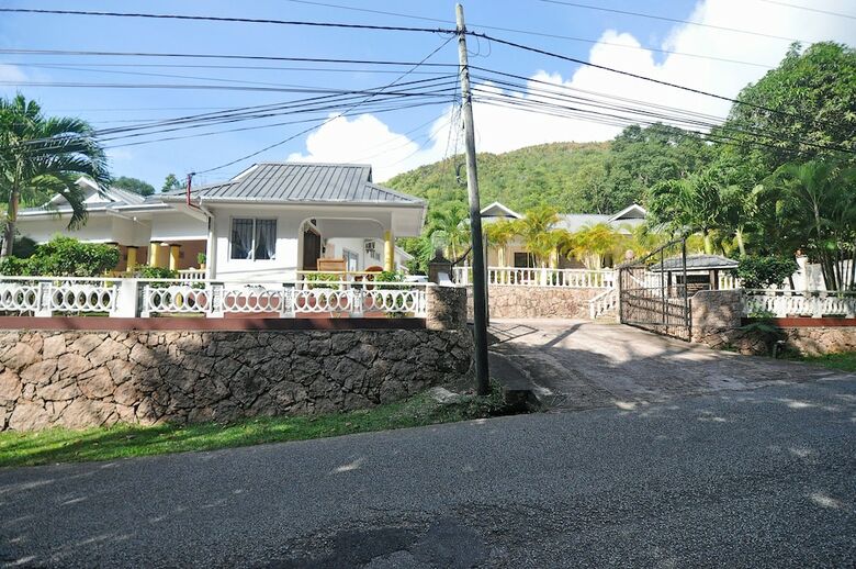 Hotel Acquario Villa