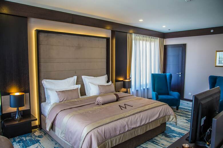 Malak Regency Hotel