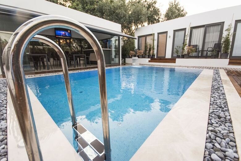Eng Hotel