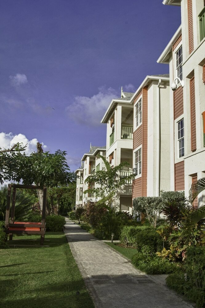 Hotel Bay Gardens Beach Resort