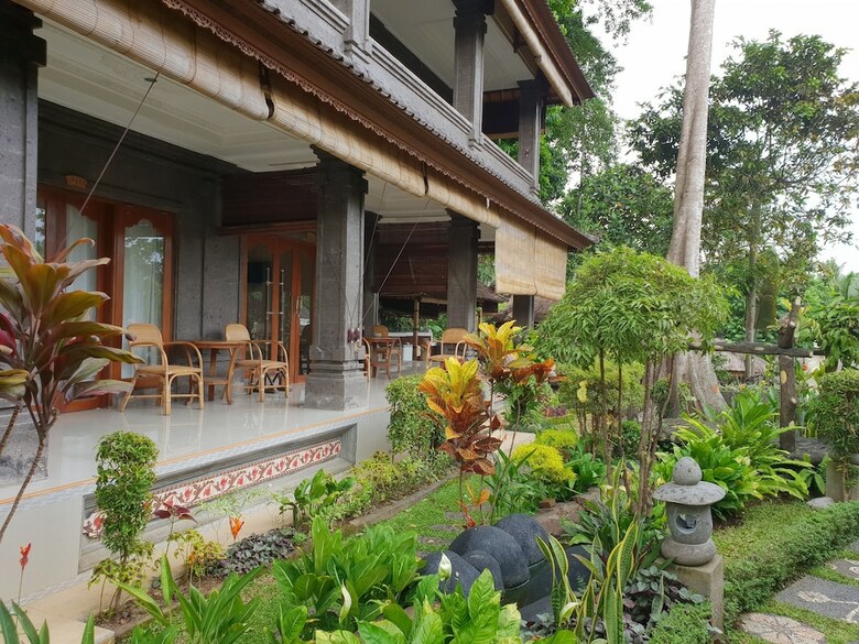 Hotel Liyer House