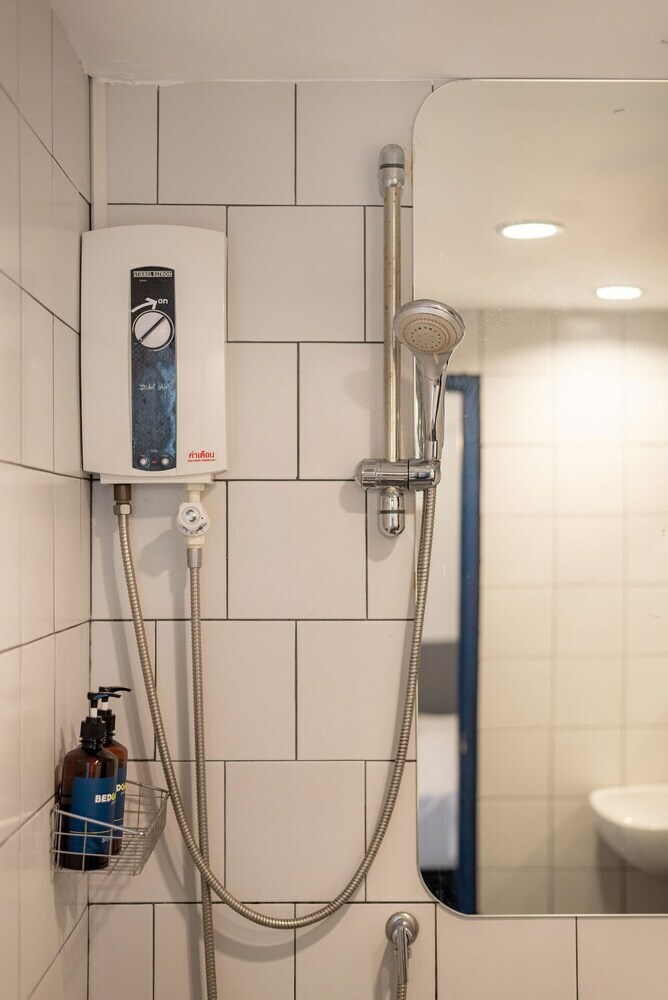 Hotel Bedgasm Poshtel X Caf� At Nimman