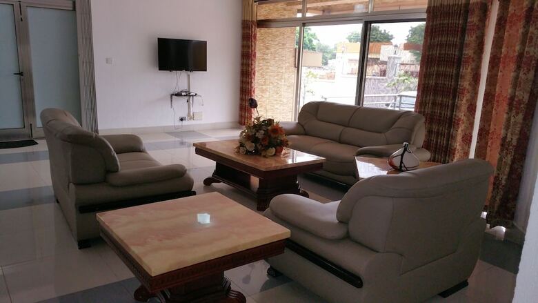 Dream Court Apartment