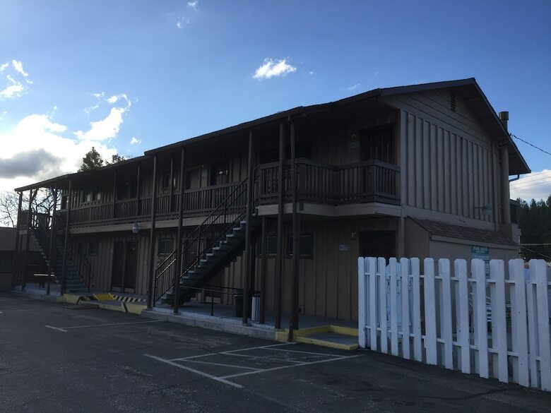 Motel Holiday Lodge