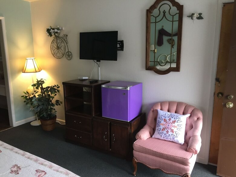 Motel Holiday Lodge