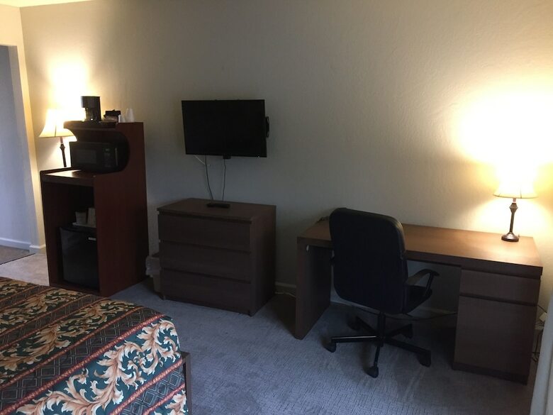Motel Holiday Lodge