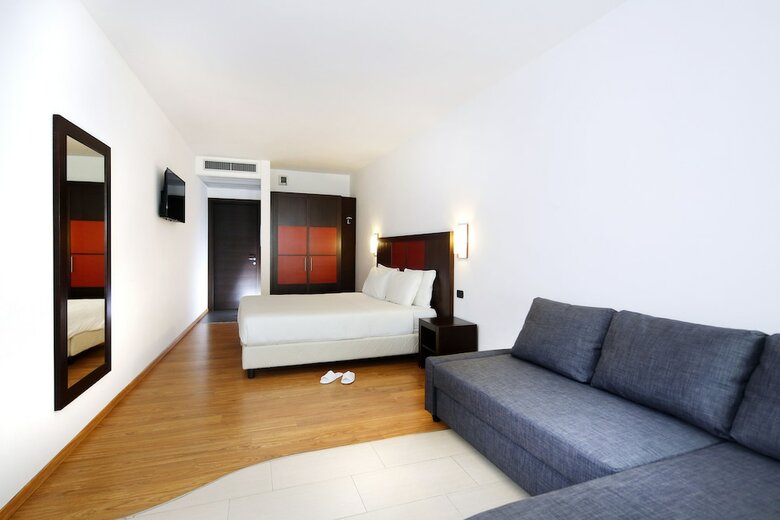 Hotel Holiday La Marca