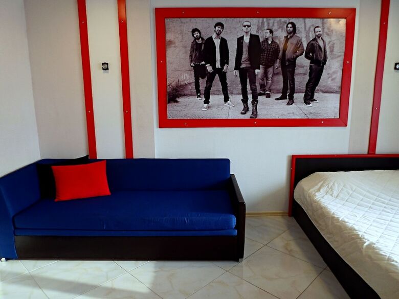 Rock Hotel First Line