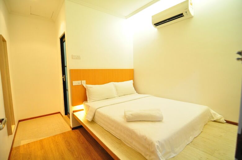 1 Million Hotel