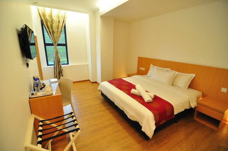 1 Million Hotel