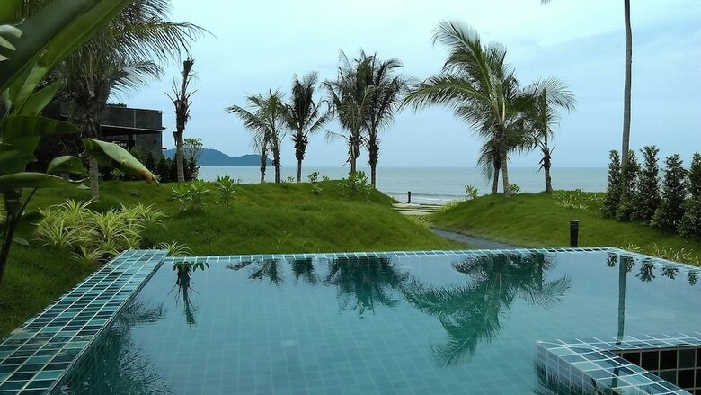 Hotel Seanery Beach Resort