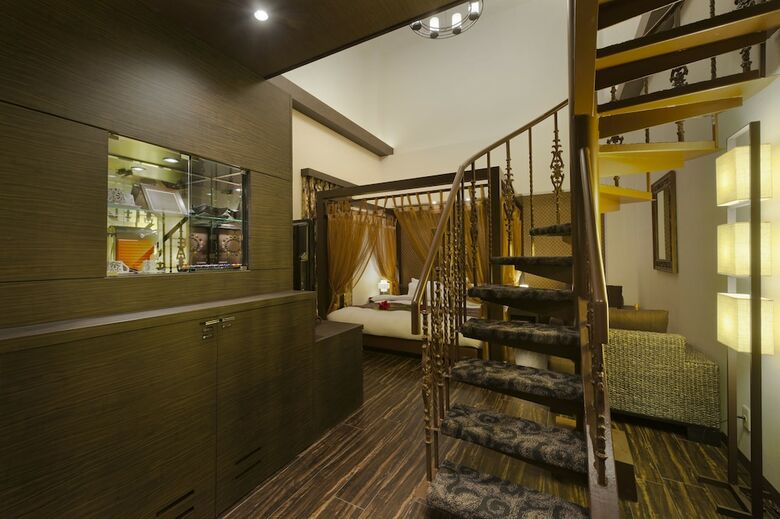 Hotel Myth-l-