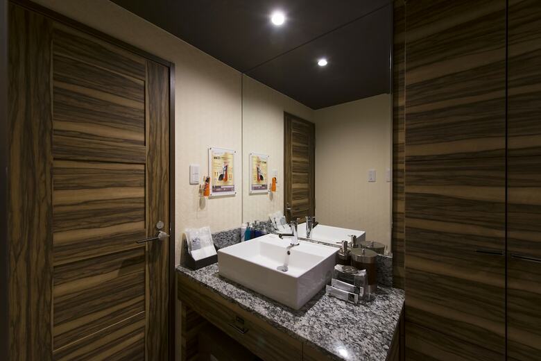 Hotel Myth-l-