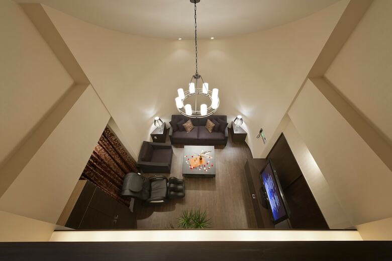 Hotel Myth-l-