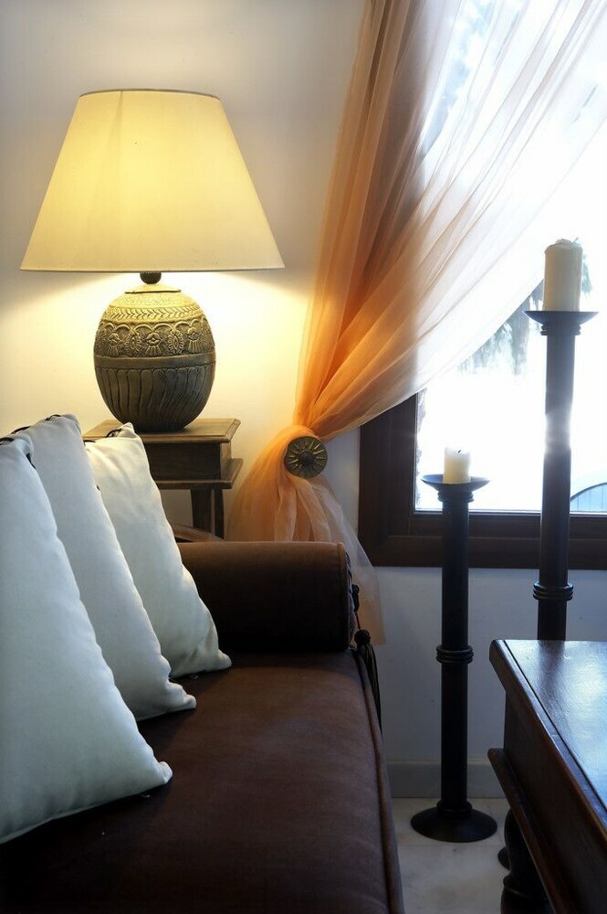 Hotel Meltemi Excelsior Suites And Spa