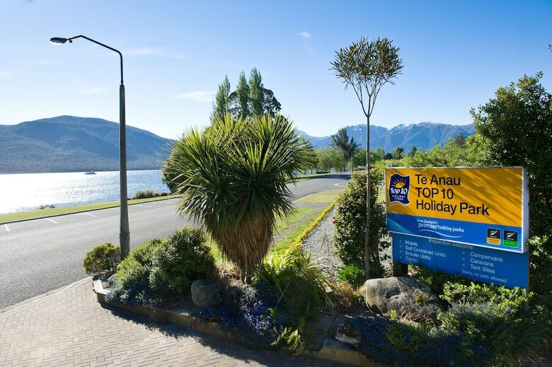 Te Anau Deluxe Apartments