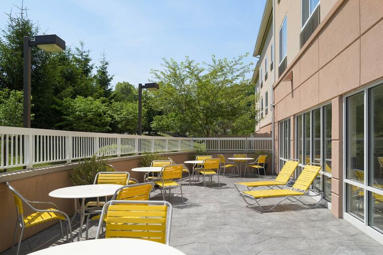 Hotel Fairfield Inn & Suites By Marriott State College