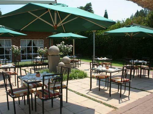 Hotel Outlook Lodge Or Tambo