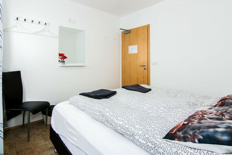 Hotel Bgb Guesthouse
