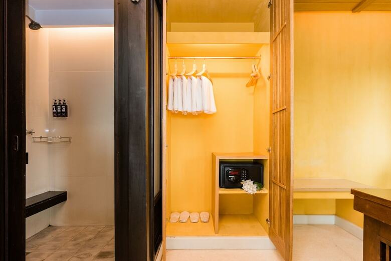 Hotel Dang Derm In The Park Khaosan