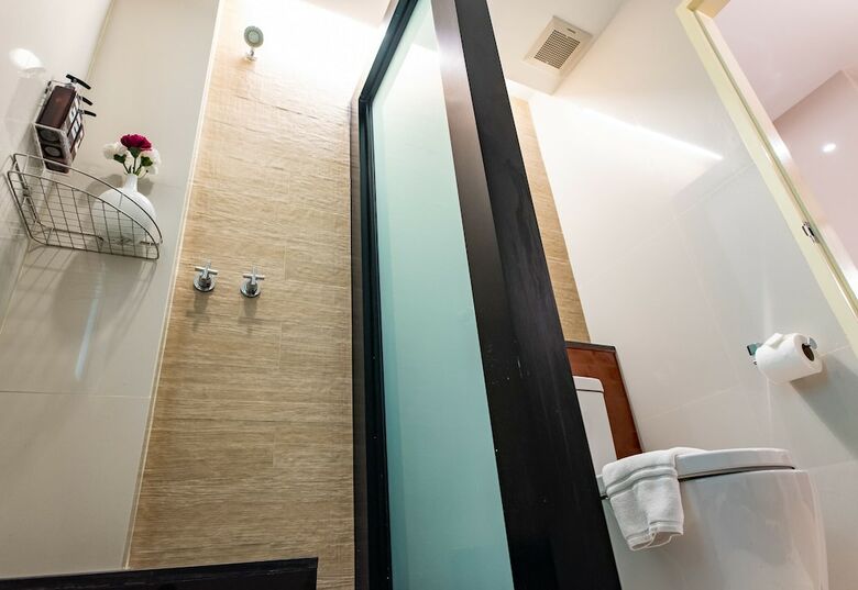 Hotel Dang Derm In The Park Khaosan