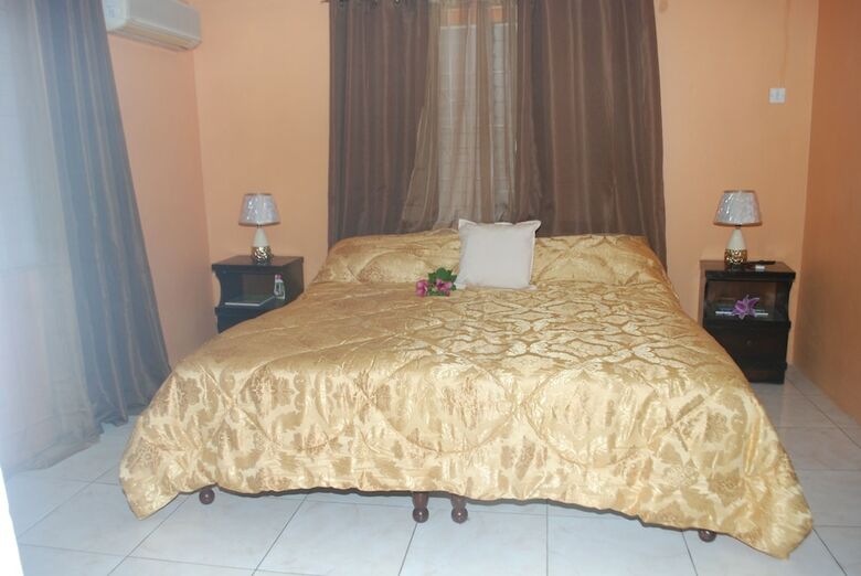 Hotel Enchanted Villas And Guest House