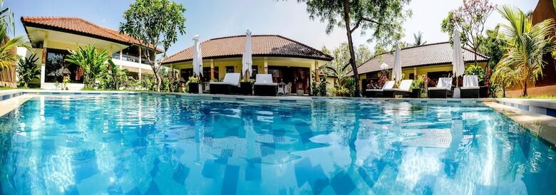 Bed & Breakfast Mimpi Nyata Villa & Dive Center